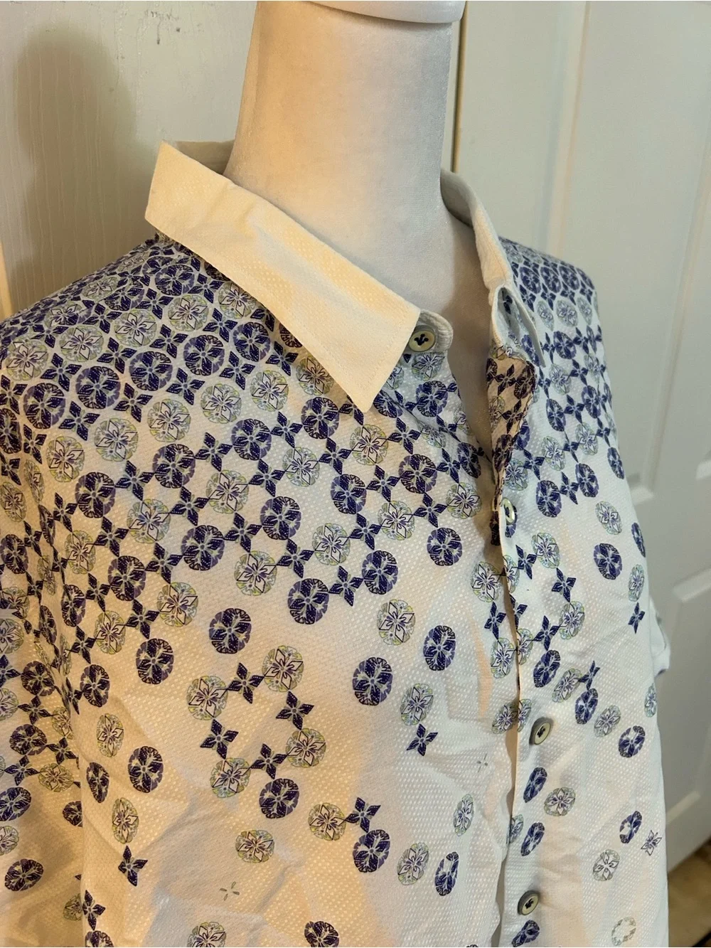 Tommy Bahama men’s casual shirt, XL